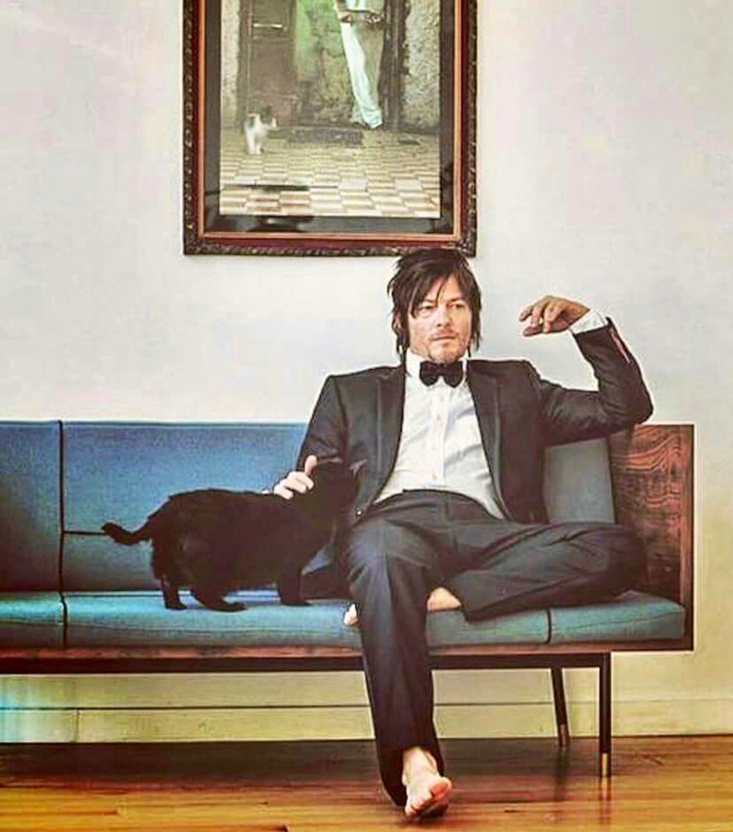 BiaNikki1969's tweet photo. Good night with Norman Reedus and Eye in the Dark
#NormanReedus #bigbaldhead #eyeinthedark @wwwbigbaldhead https://t.co/VvC86vFo7B