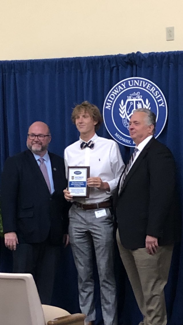 Congrats to Tate Kruer and Will Sheets who received their awards today for KY Student-Athlete of the Year in Football and Cross Country!