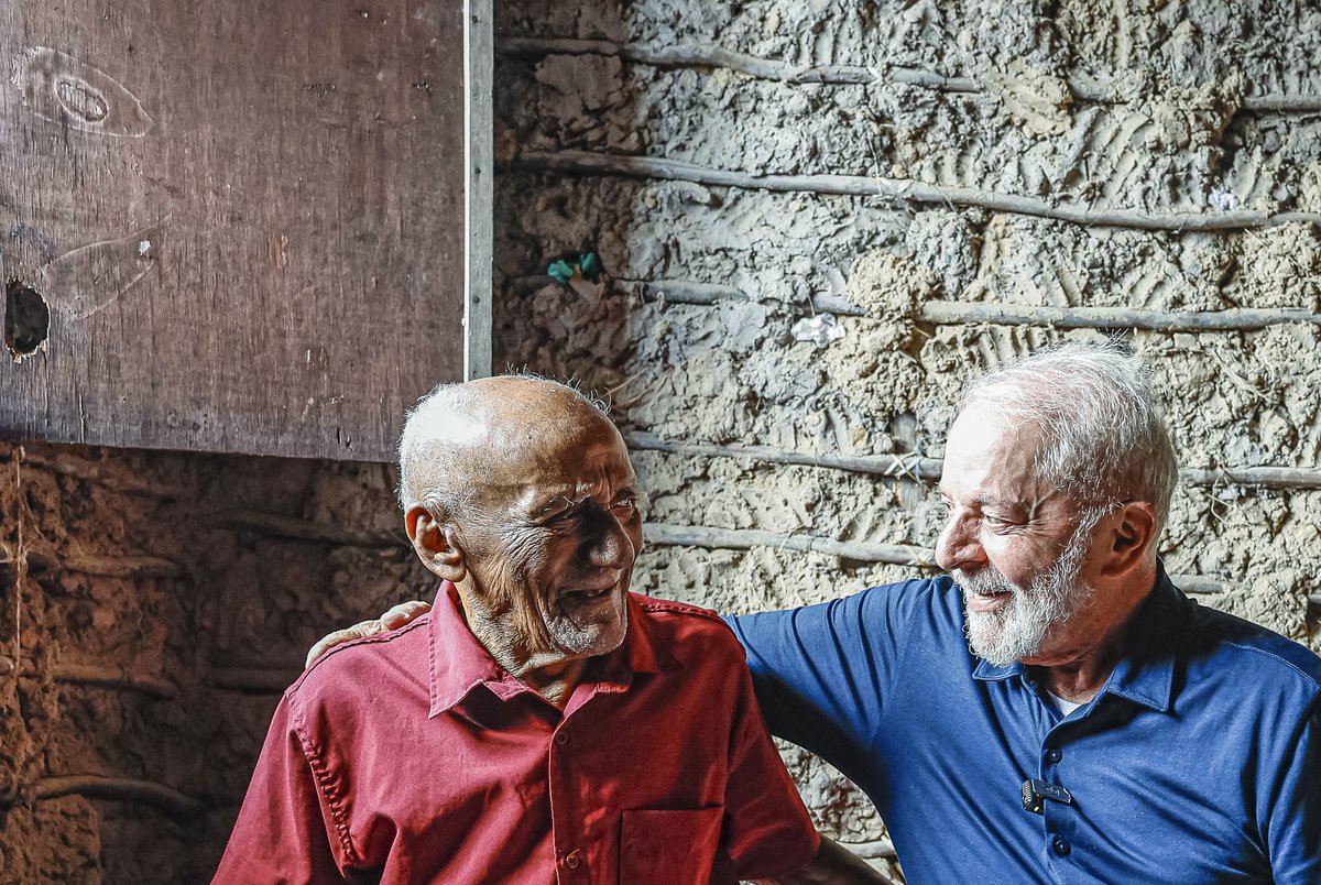 Seu Jerônimo Santos nos deixou no último domingo, aos 89 anos. Em 2024, ele me recebeu com muito carinho e simpatia em sua casa na comunidade quilombola de Mamuna, na Ilha de Alcântara. Eu havia acabado de conhecê-lo, mas saí daquela visita com uma certeza: tinha encontrado um