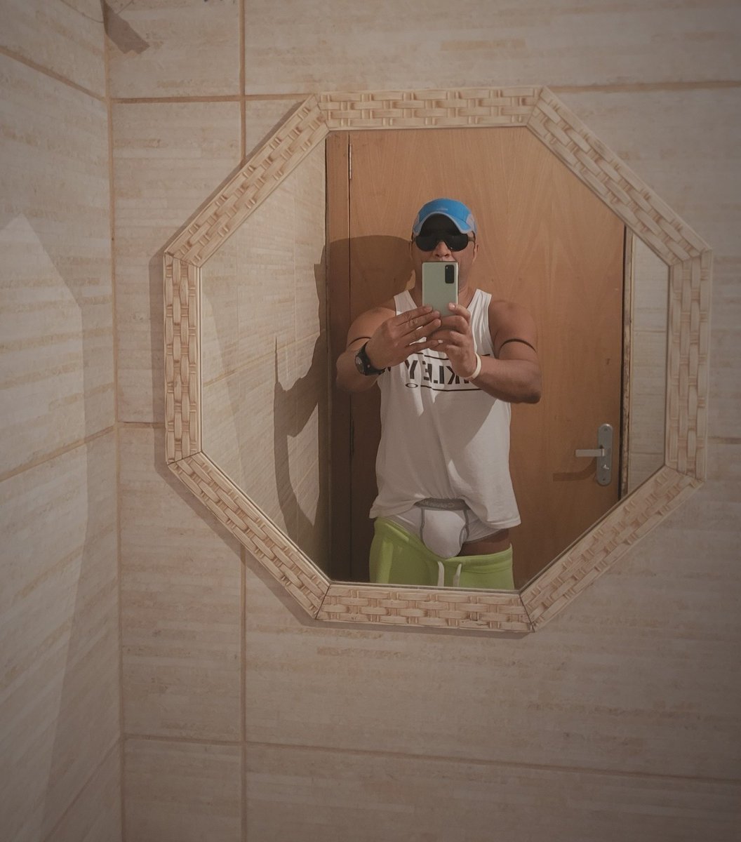 RickyRcs's tweet image. Para todas as pessoas que sigo nas minhas redes sociais: vocês ganharam na loteria, o que tem de mulheres bonitas do mundo inteiro “querendo que eu as siga” vocês não têm noção! Uma pena que não consigo adicionar todo mundo e mais ninguém, por enquanto!  :0  :) 😂🤣