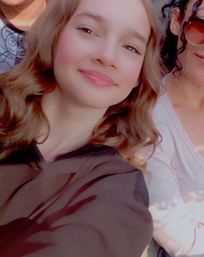 Missing teen from #StAlbert, AB: Aaliyah Jordan (14 y/o) was last seen June 1. RCMP believe she could be in #yeg. She's 5'6, 100lbs, has blonde hair and brown eyes. Was wearing a hoodie, pants and a backpack. RT?