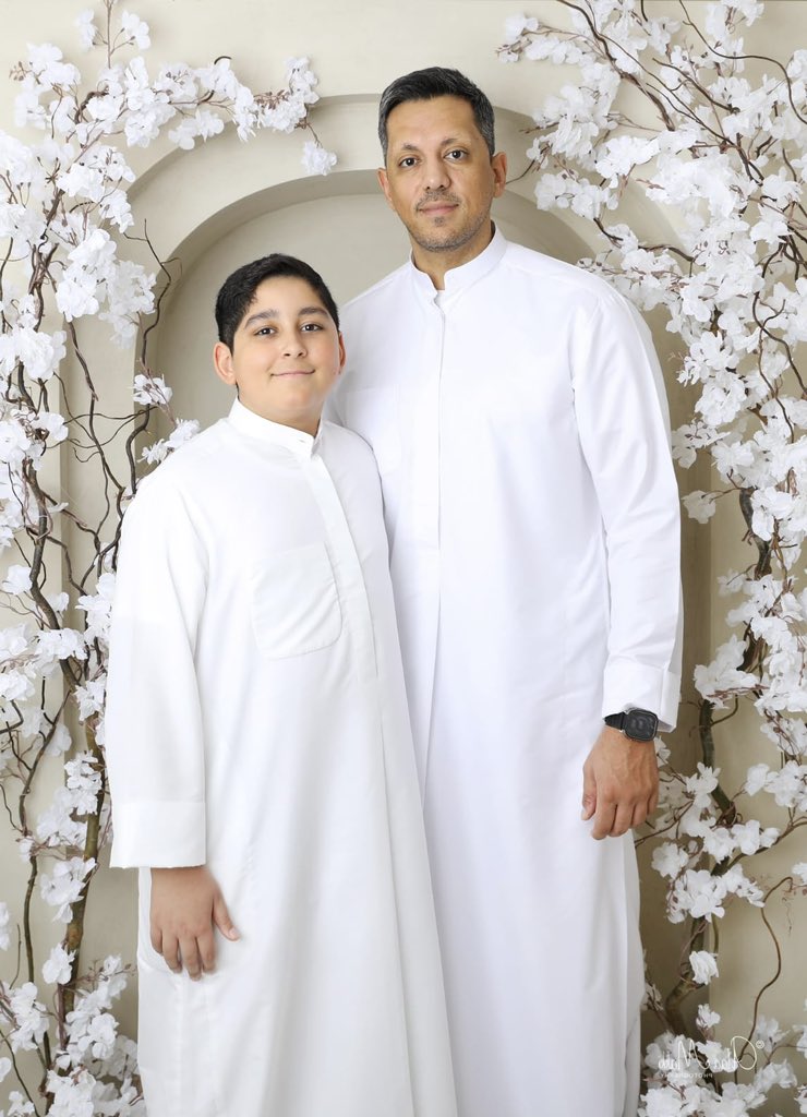 الحمدلله رب العالمين على جميع النعم والعمر المديد والصحه والعافيه
في مثل هذا اليوم الاربعاء سنة ١٩٨٦ ولدت 
وفي نفس اليوم الاربعاء ٢٠١٤ ولد ابني عبدالله 

كل عام واحنا بخير 🎈