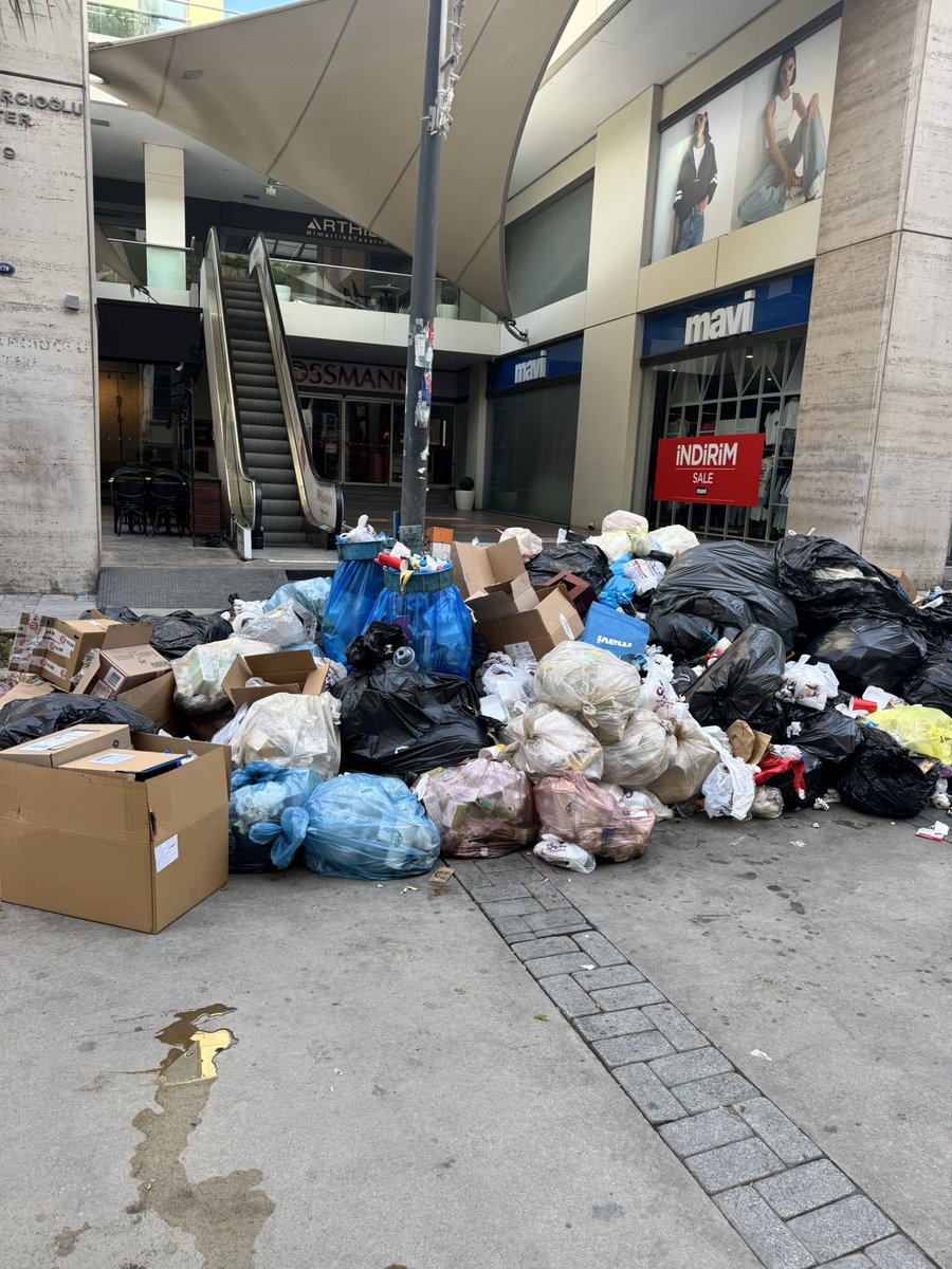 Yarışı İzmir kazanmış tebrik ediyorum emeği geçenleri