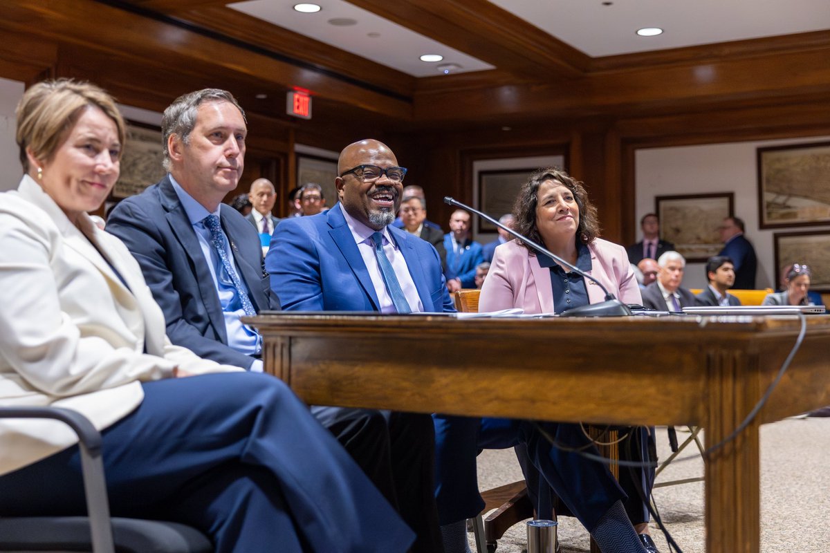 MassEducation tweet media