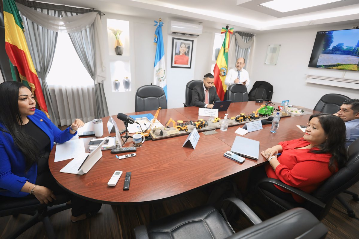 El objetivo del encuentro fue gestionar la viabilidad de proyectos para la construcción y remozamiento de más de quince escuelas en distintos municipios del departamento, entre ellos El Quetzal, La Reforma, La Blanca, Ayutla, Pajapita, Malacatán, El Tumbador, Catarina, El Rodeo,