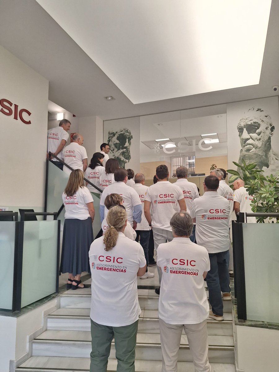 Eugenio Fraile (@eugeniofraile) on Twitter photo Hoy celebramos en Valencia las jornadas de lecciones aprendidas del trabajo de asesoramiento científico realizado por el <a href="/CSIC/">CSIC</a> durante la emergencia DANA, durante la activación de su protocolo #PADE Agradecimiento a todo el equipo implicado
<a href="/delPinoE/">Eloísa del Pino</a> <a href="/CienciaGob/">Ministerio de Ciencia, Innovación y Universidades</a> <a href="/IEOoceanografia/">Instituto Español de Oceanografía</a> Hoy celebramos en Valencia las jornadas de lecciones aprendidas del trabajo de asesoramiento científico realizado por el <a href="/CSIC/">CSIC</a> durante la emergencia DANA, durante la activación de su protocolo #PADE Agradecimiento a todo el equipo implicado
<a href="/delPinoE/">Eloísa del Pino</a> <a href="/CienciaGob/">Ministerio de Ciencia, Innovación y Universidades</a> <a href="/IEOoceanografia/">Instituto Español de Oceanografía</a>