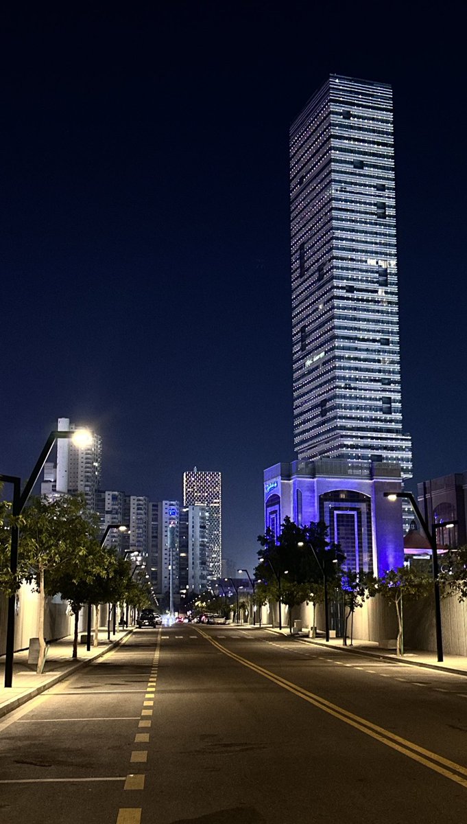 حن الغريب ورجع جـدة🩵