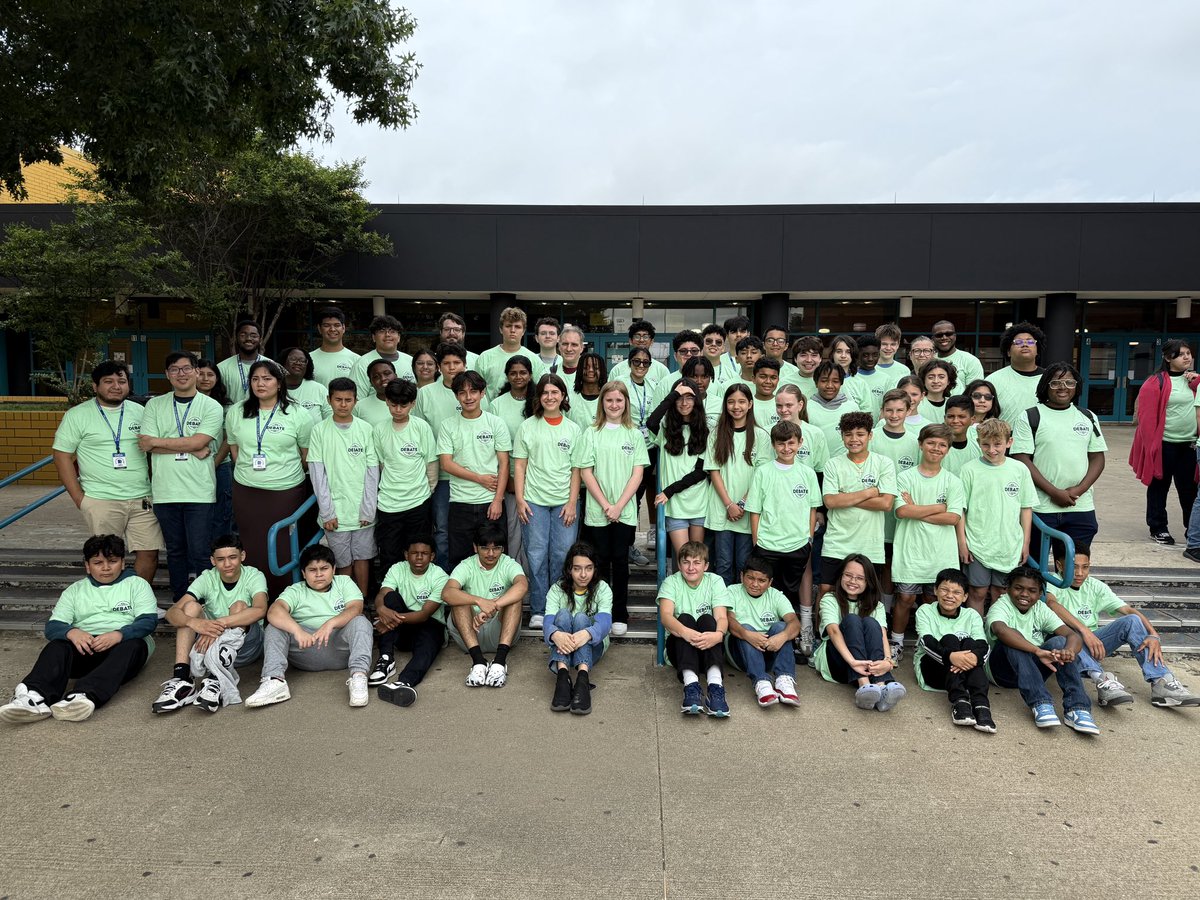 disdactivities's tweet image. Day 2 of Debate Camp is a wrap! 🎉 From fiery debates to new friendships, our 97 students shined across Policy, LD & World Schools. 🌟 Voices got louder, arguments got sharper, and the vibes stayed strong. Day 3 is gonna be 🔥! #DallasISD #DebateCamp2025