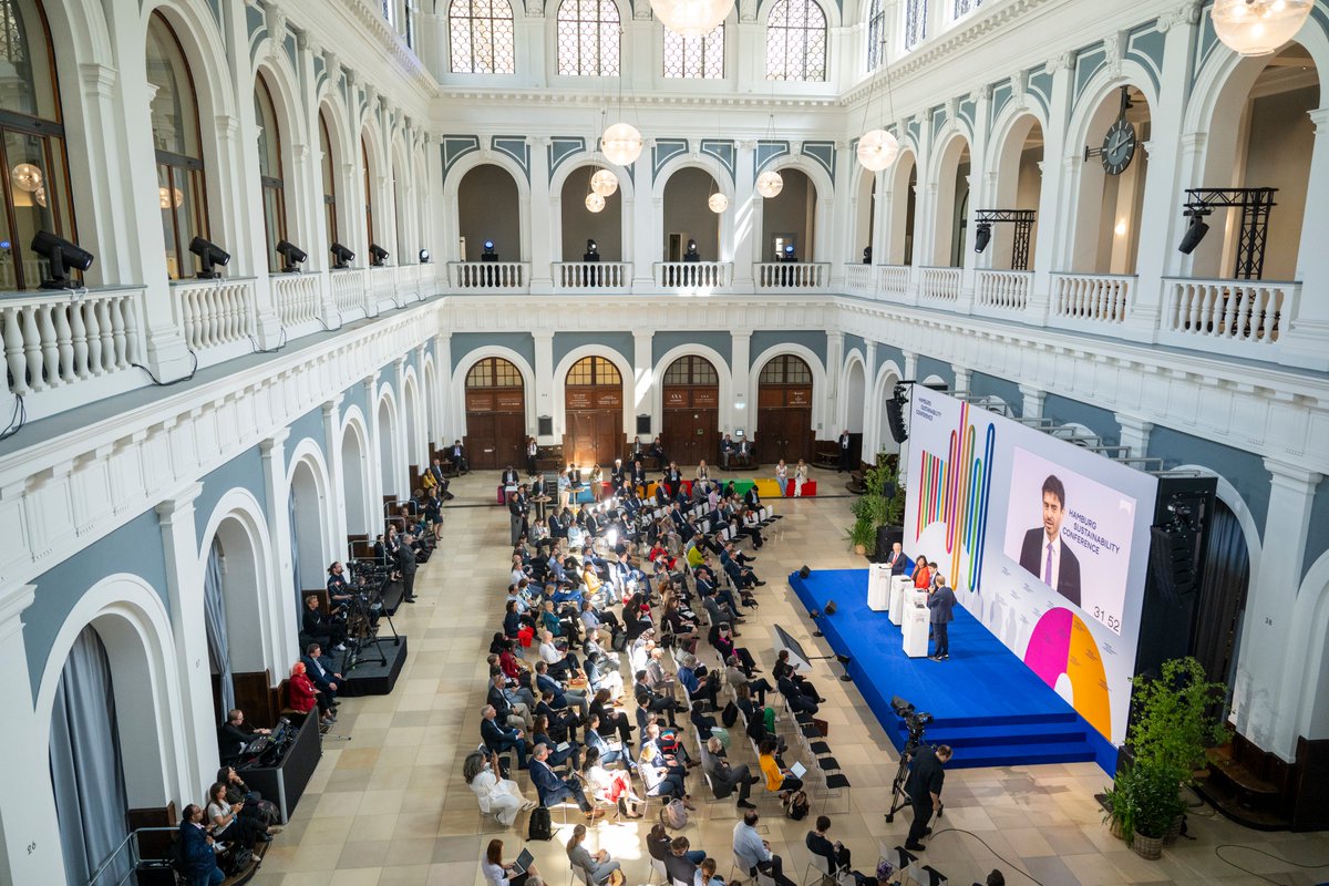 As #AI demand surges, so does its energy use and environmental impact.

At #HSC25, I joined experts to discuss how we can align AI with climate and nature goals. Thanks to <a href="/DirkMessner/">Dirk Messner</a> for guiding this vital dialogue.