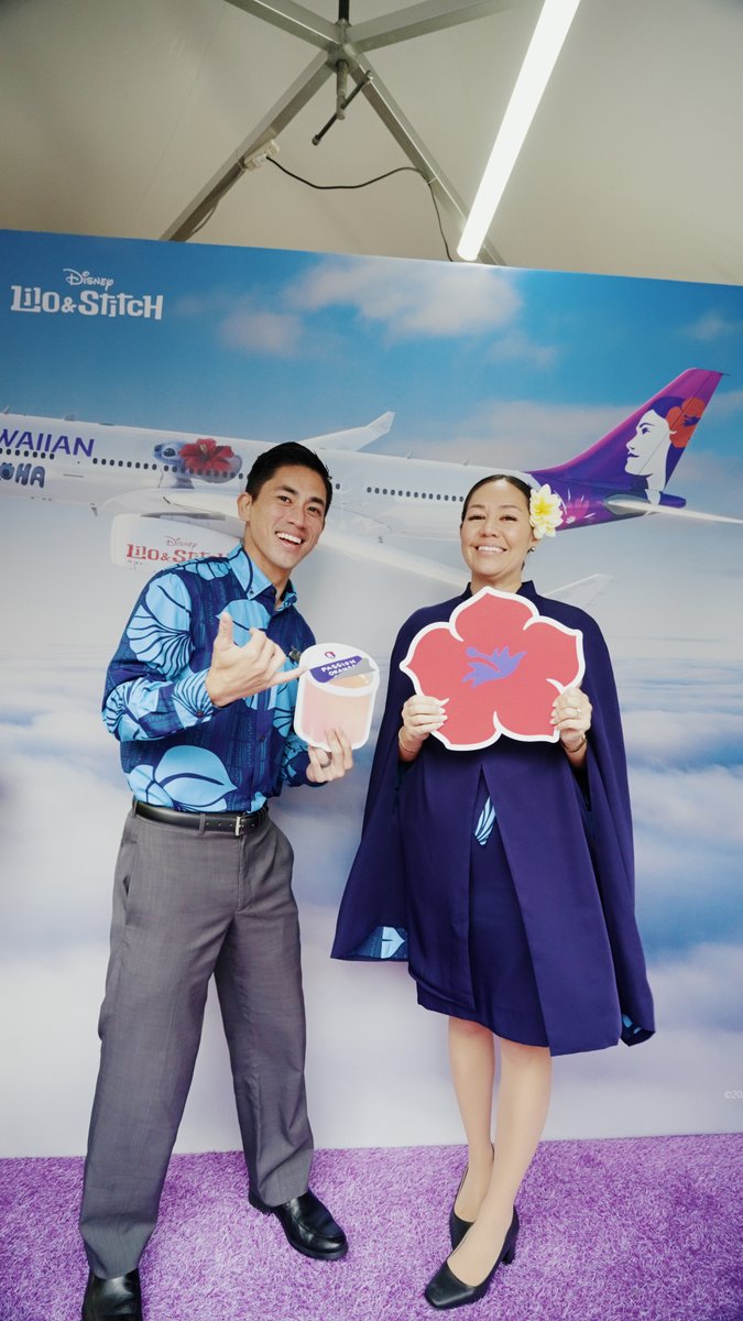HawaiianAir's tweet image. Mahalo, @alohatokyo_official, for an amazing event. 🌺
Thanks to everyone who came by the booth and showed their love for Hawaiʻi. We could feel the aloha in the air. ✈️