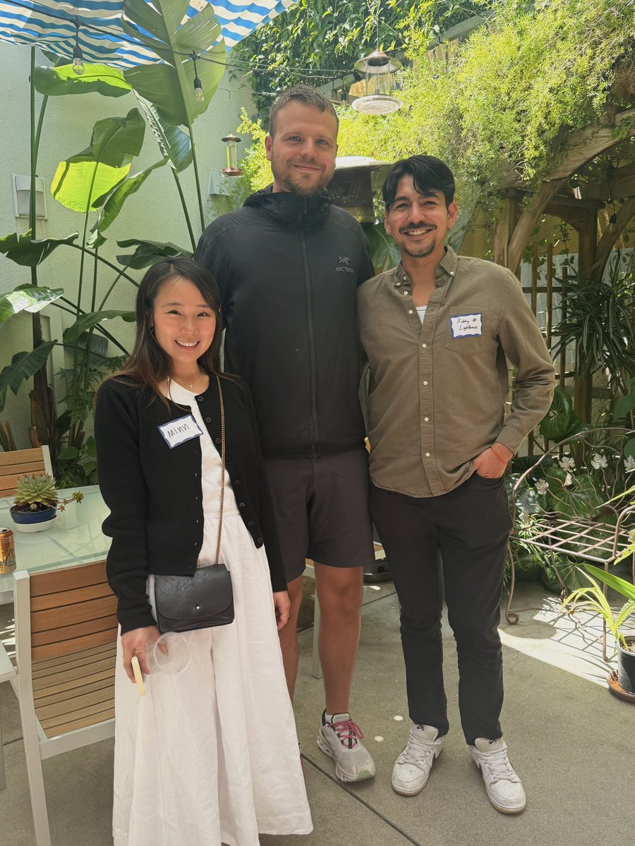 stefo (@fejes713) on Twitter photo Finally got to meet <a href="/minney_cat/">Minn</a> and <a href="/robbyvisanueva/">Robby Villanueva</a> from <a href="/lighthousehq_/">Lighthouse</a> in person at <a href="/joinodf/">ODF</a>
They made my O-1 visa application unbelievably easy (~30 days from start to finish).
Highly recommend Lighthouse to founders/builders looking to move to San Francisco. Finally got to meet <a href="/minney_cat/">Minn</a> and <a href="/robbyvisanueva/">Robby Villanueva</a> from <a href="/lighthousehq_/">Lighthouse</a> in person at <a href="/joinodf/">ODF</a>
They made my O-1 visa application unbelievably easy (~30 days from start to finish).
Highly recommend Lighthouse to founders/builders looking to move to San Francisco.