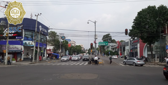 OVIALCDMX's tweet photo. 15:51 Se restablece la circulación en la Calzada México Tacuba y Av. Cuitláhuac, luego de la presencia de manifestantes. https://t.co/F2FOl2ICuC