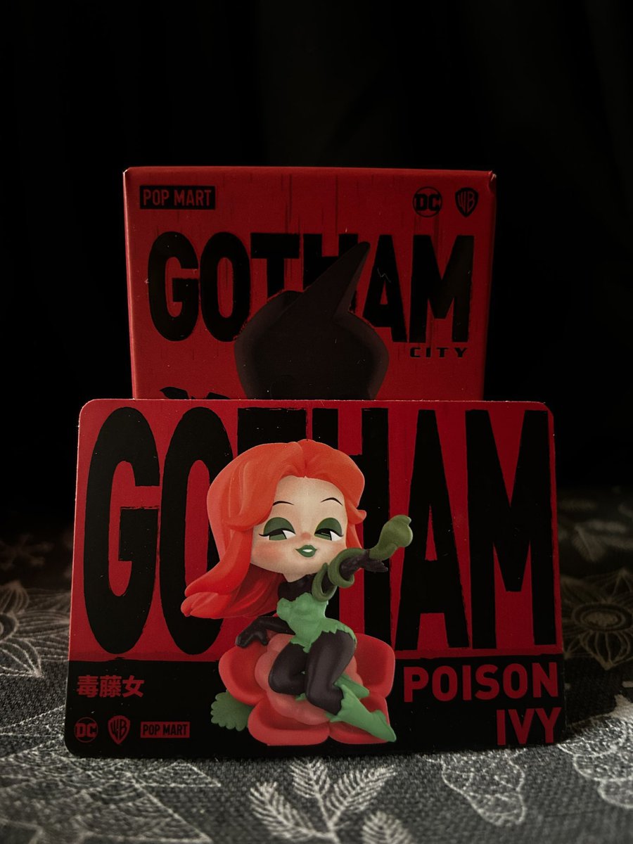 rouxcart's tweet photo. ▸ wts | lfb | help rt | ph

popmart gotham city poison ivy

- PHP 600 (550 if PAYO)
- sealed foil

mop: gcash
mod: sdd | j&amp;t https://t.co/oO9GqSk5TA