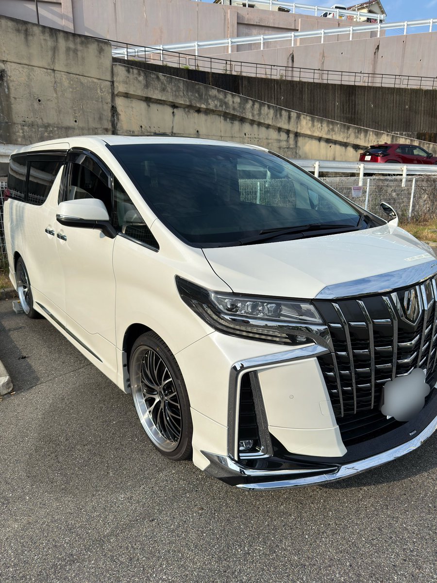 Red4432's tweet photo. おはようございます😃
今日は天気も回復して蒸し暑い1日になりそうですね。週中の水曜日です♪後半週もハリキッテ頑張りましょう！では行ってきまーす🚙 https://t.co/YWiT0vJ03k
