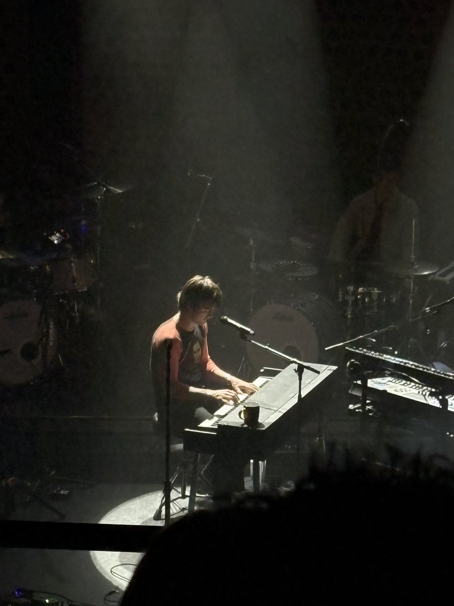 Look at this angelic ass photo I got at the Dublin show 😭 take me back 
#Djublin