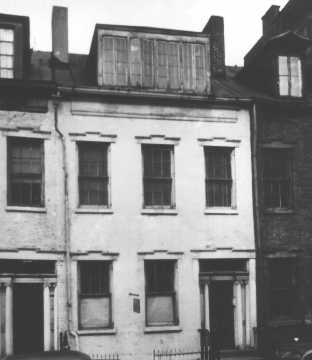 There is a rich lineage of spaces specifically for queer women + lesbians in our neighborhoods. Today, at the start of Pride Month, learn about some of the many historic lesbian bars and hangouts that have called the Village home: villagepreservation.org/2025/06/03/the…