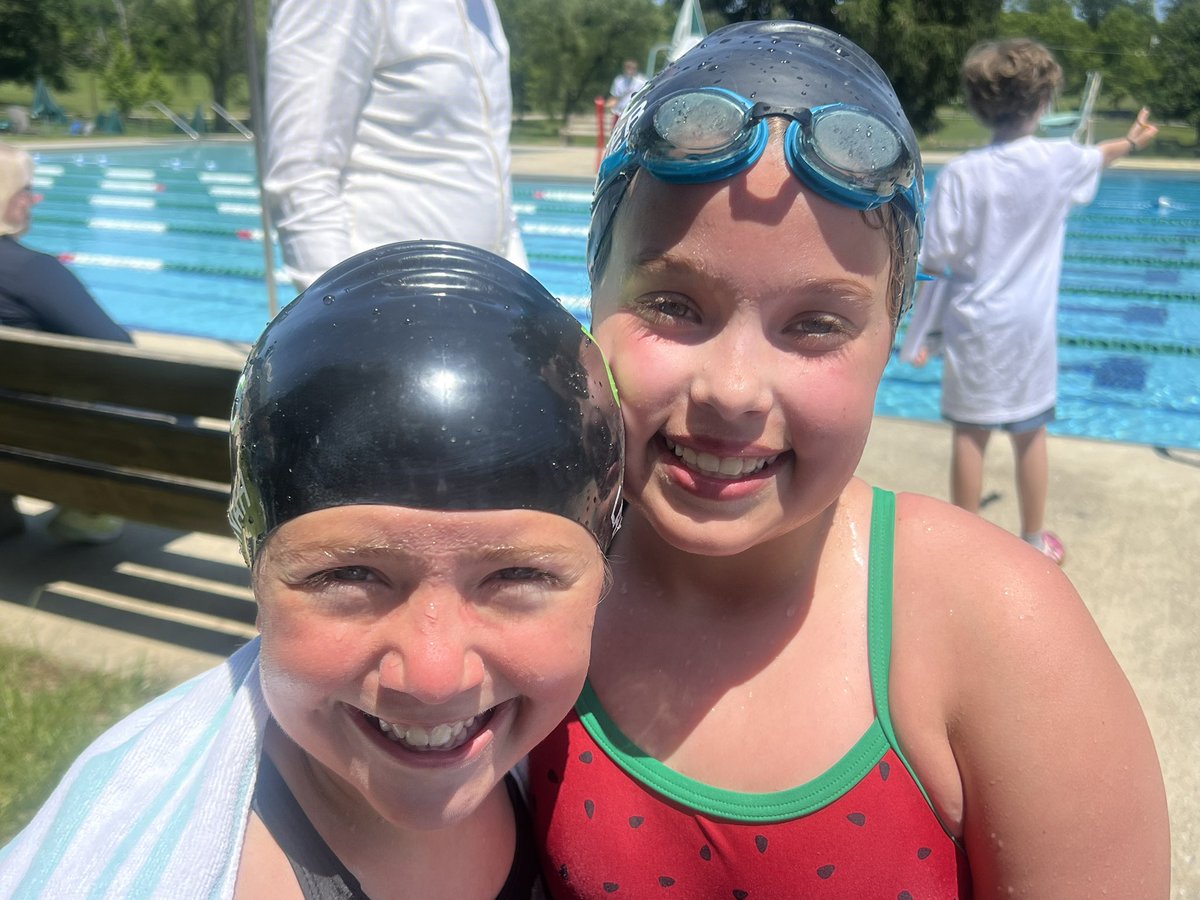 Our 4th grade team brought back a long-standing Shamona tradition this year—the SC Triathalon!   Our students had a blast competing and showing off their skills.   Thanks to Mrs. Alden, Mrs. Kondracki, Mrs. Turkot and Mrs. Verbovszky. What an awesome day!
#AllFinsIn ❤️🦈