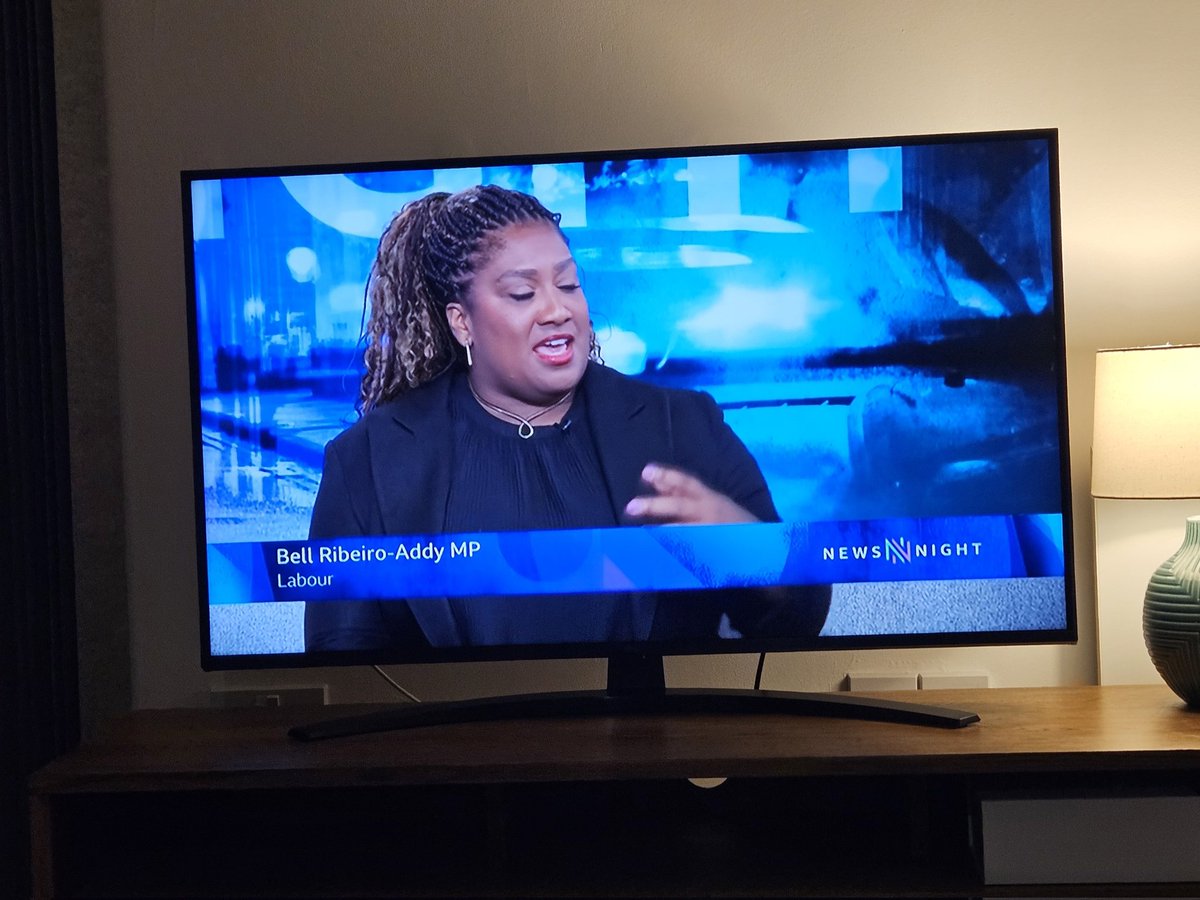 Brilliant <a href="/BellRibeiroAddy/">Bell Ribeiro-Addy MP</a> fabulous on #Newsnight tonight 👏🏾👏🏾👏🏾
