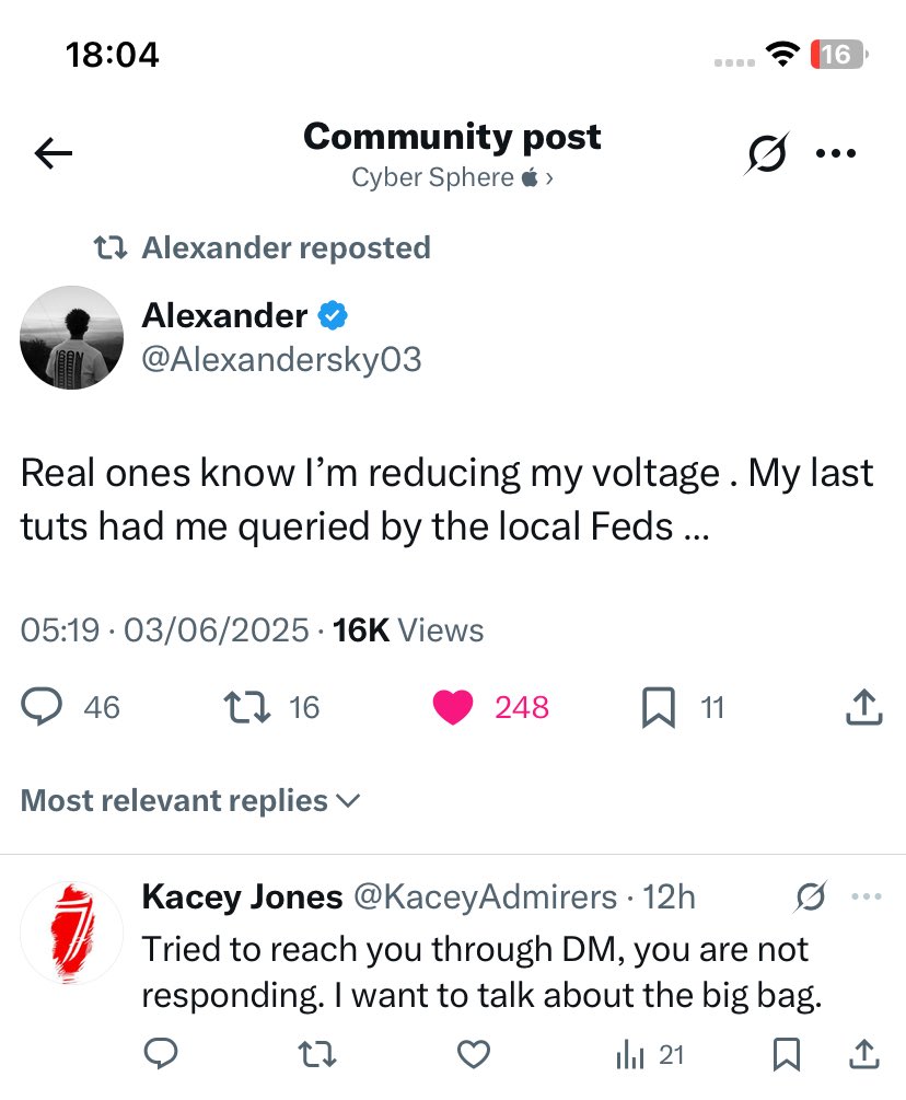 KaceyAdmirers's tweet photo. @Alexandersky03 This is me reaching out to you earlier today, you still don’t want to reply https://t.co/CzQv10YTE6