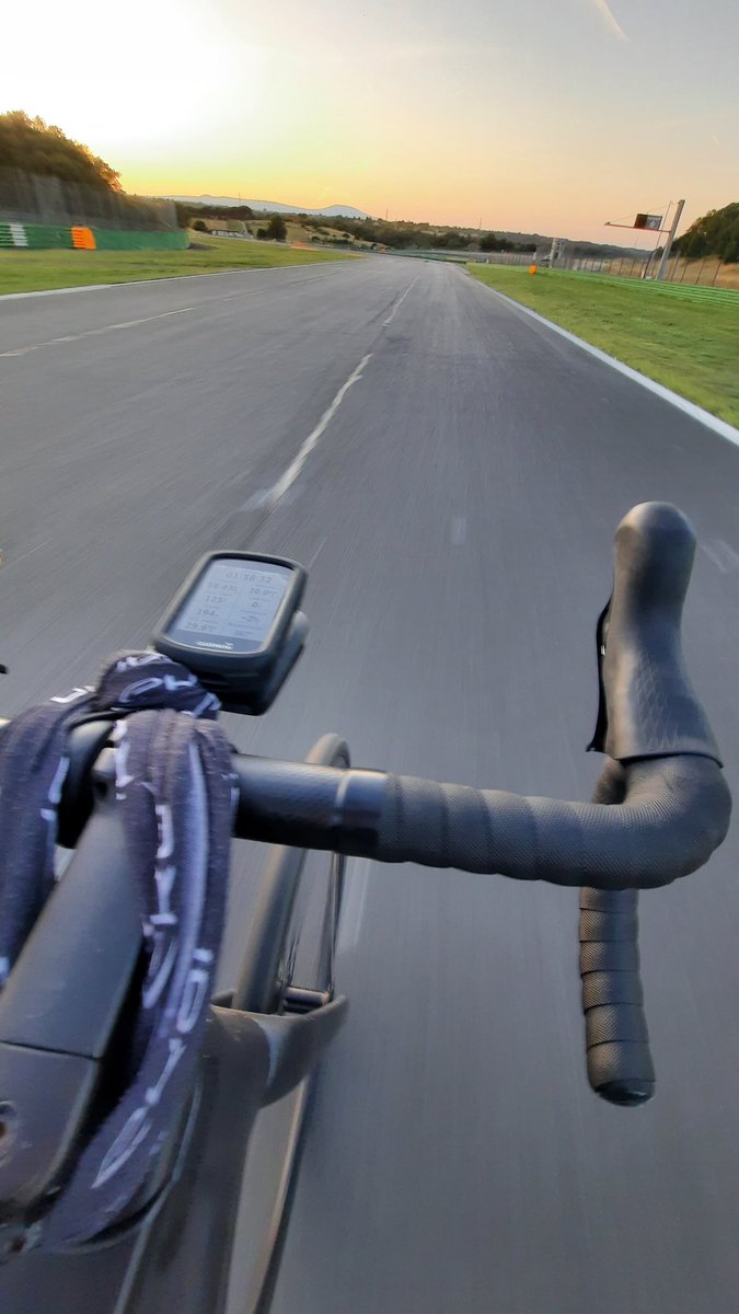 StefanoLagna's tweet photo. #BikeDay https://t.co/bnRLUM02R6