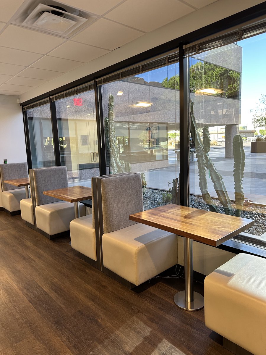 Work Anytime with 24/7 Access at Workuity Biltmore! Early bird or night owl? With our 24/7 membership options, you can work on your schedule in a professional, secure, and fully equipped environment. Your productivity doesn’t have to follow a 9–5. #Workuity