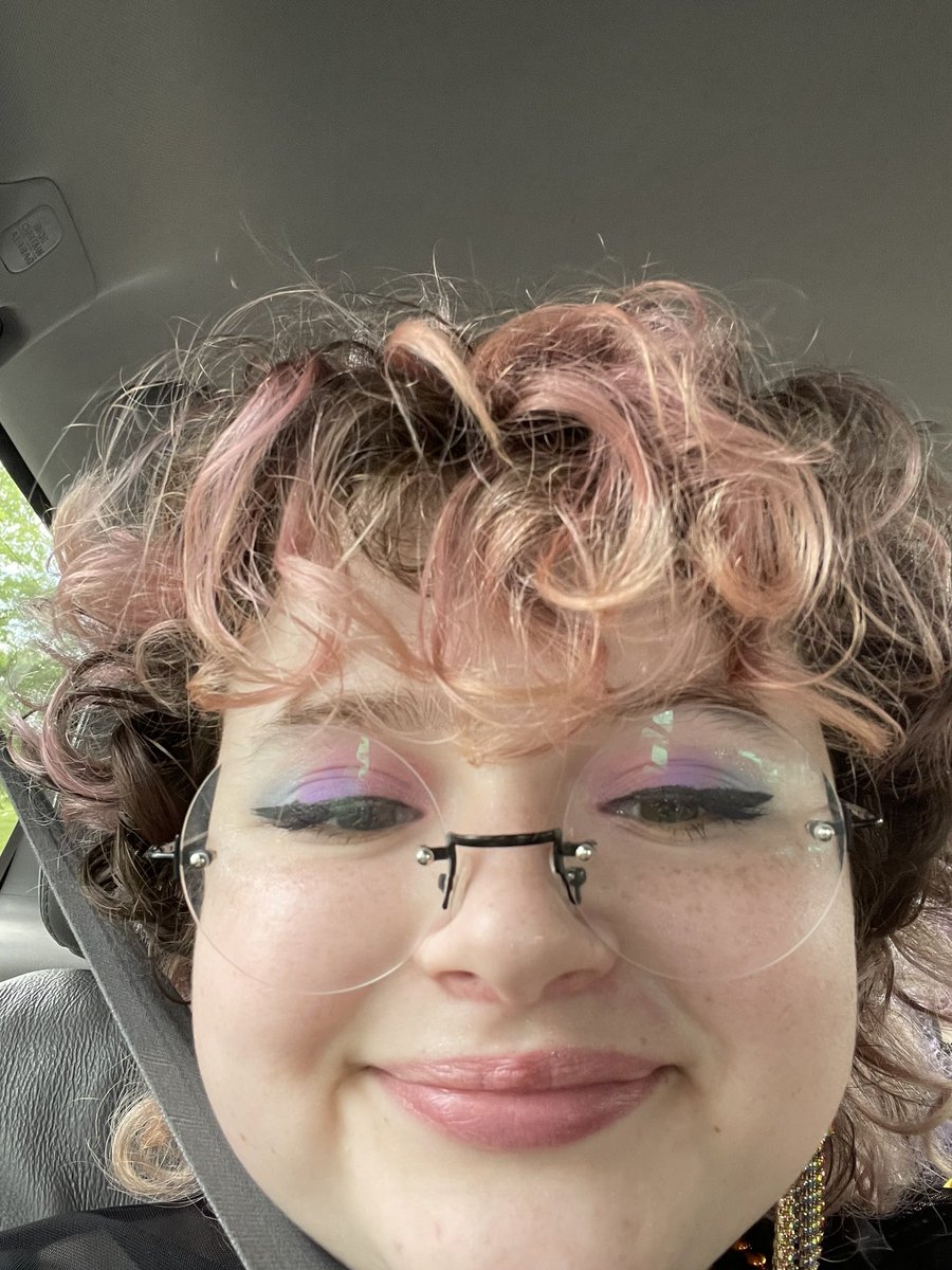 CryptidGlamour's tweet image. iโm officially coming out as bisexual everyone! here is the makeup i did for pride the other day!