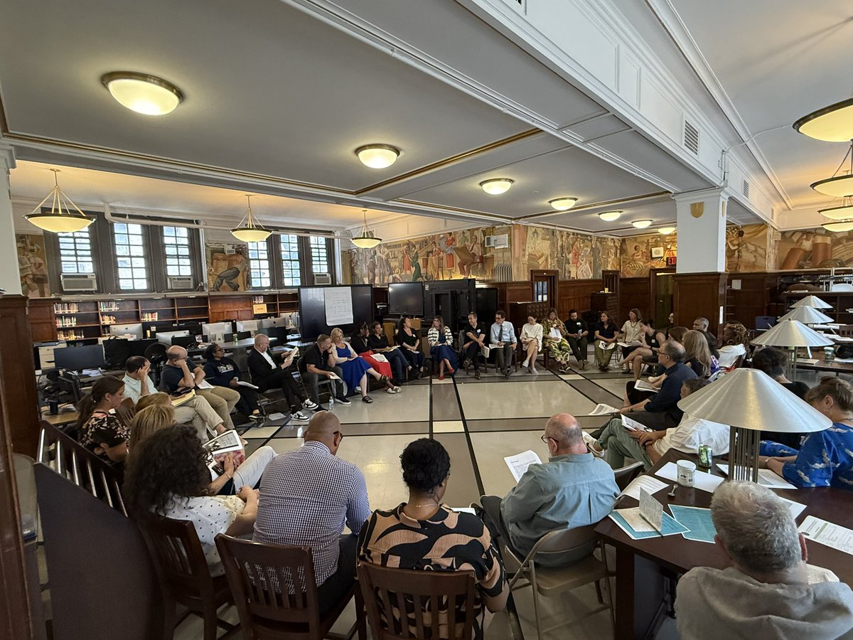 CIOBCitywide's tweet image. Thank you to all the school leaders who joined today’s Principals Meeting. Great collaboration and thoughtful discussion with our incredible partners. Always energizing to see our shared commitment to students. #NYCPrincipalLeadership #SchoolPartnerships #CollaborationInAction
