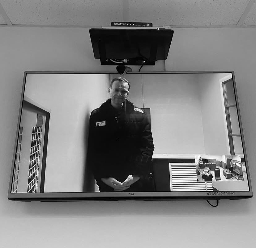 С днём рождения, вечно живой <a href="/navalny/">Alexey Navalny</a>