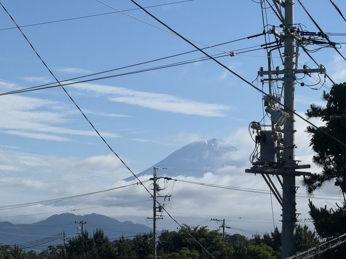 今日の富士山🗻

7時01分現在☀️