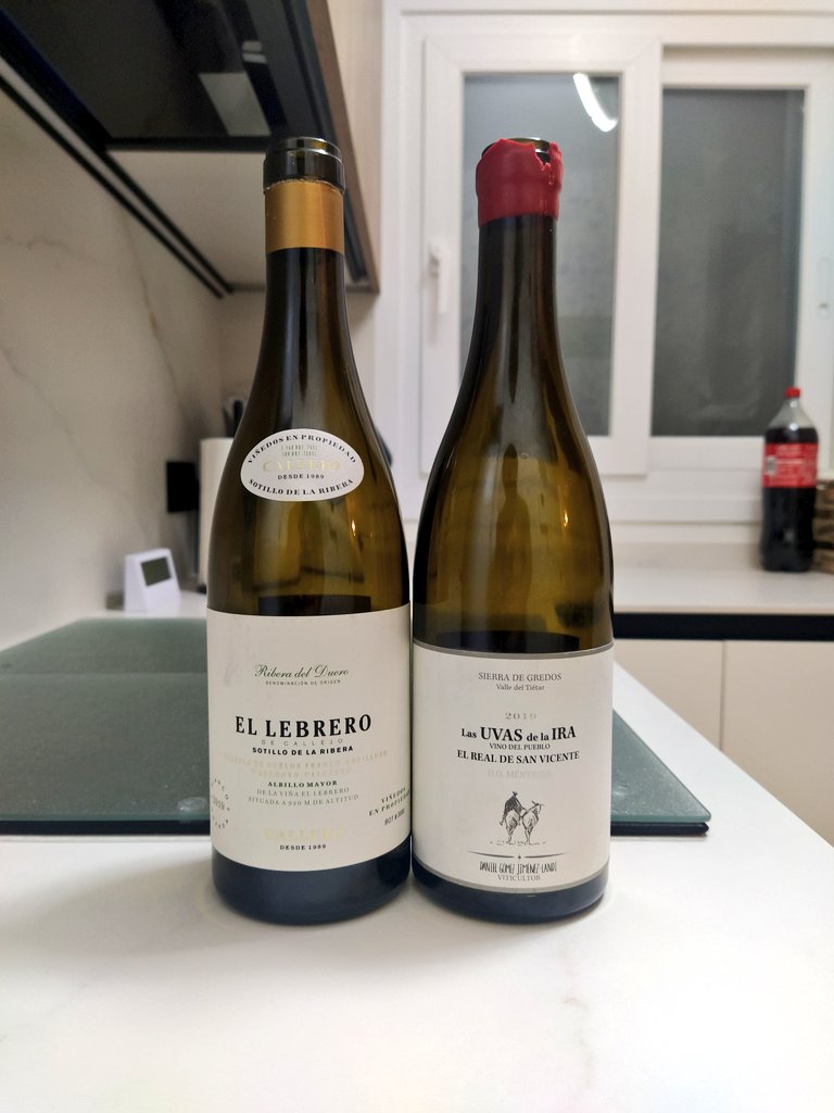 GastrobloGGia 🗯️ Oficial (@miguelcallejao) on Twitter photo A golpe de martes. Visita de los papis y algo líquido a la altura de la situación...
🍷 El Lebrero 2019 🍇 #albillomayor 🍇 <a href="/DORibera/">Ribera Del Duero</a>
🍷 Las Uvas de la Ira 2019 🍇 #garnacha 🍇 <a href="/DOMentrida/">DOMentrida</a> A golpe de martes. Visita de los papis y algo líquido a la altura de la situación...
🍷 El Lebrero 2019 🍇 #albillomayor 🍇 <a href="/DORibera/">Ribera Del Duero</a>
🍷 Las Uvas de la Ira 2019 🍇 #garnacha 🍇 <a href="/DOMentrida/">DOMentrida</a>