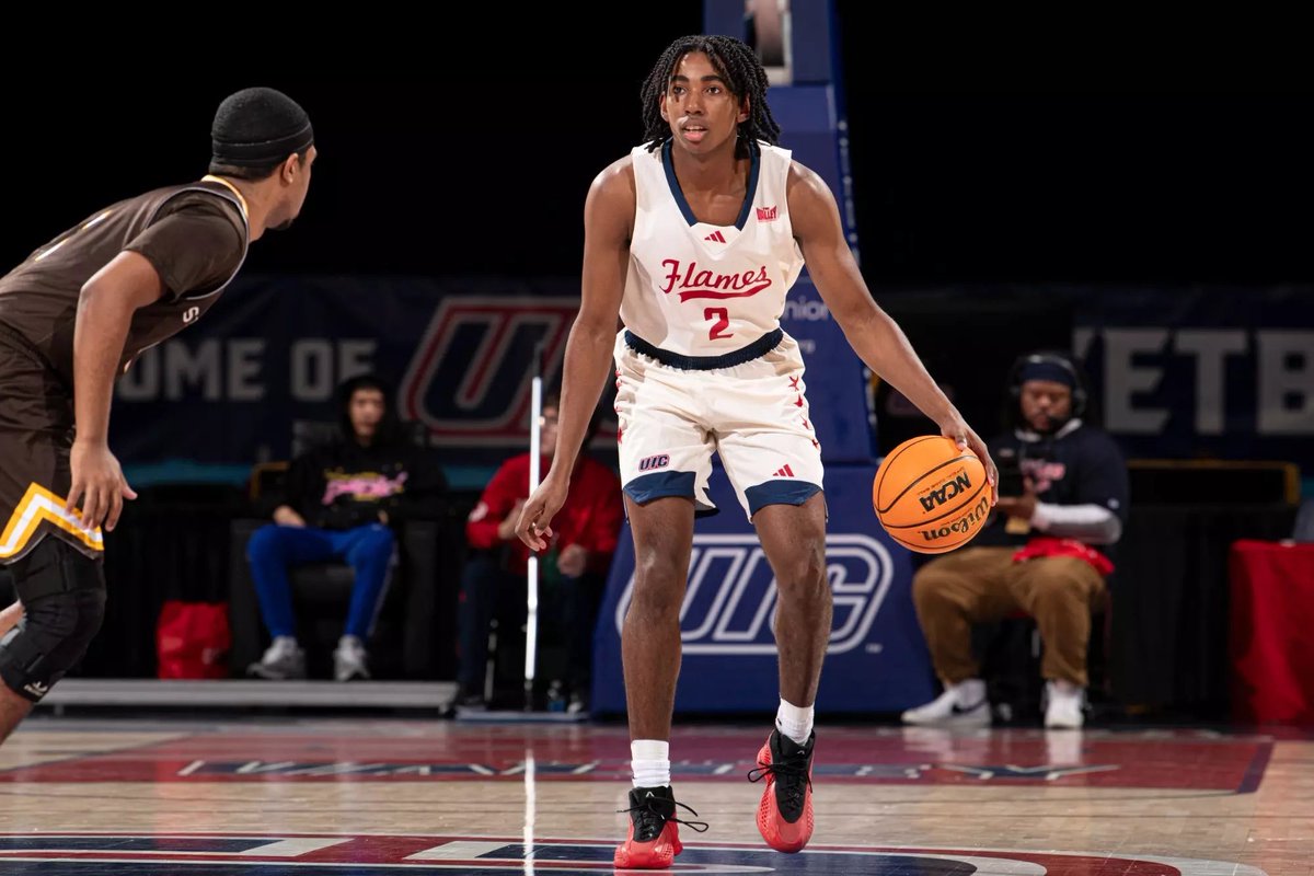 Temple got the point guard it was looking for on Tuesday when UIC’s Jordan Mason committed to the Owls. 

More here: temple.rivals.com/news/uic-trans…