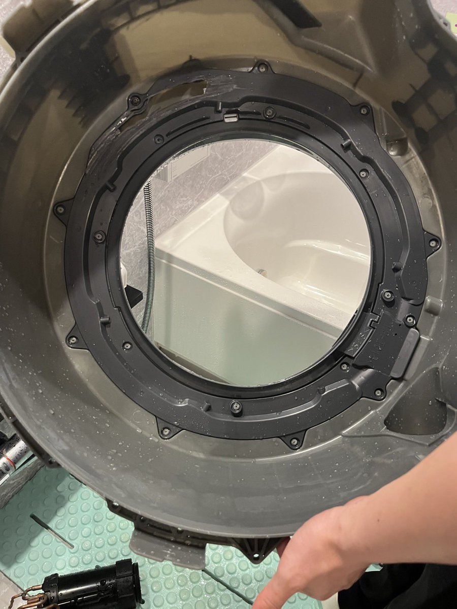 mitoma_fan's tweet photo. 洗濯機のまじんに洗濯機クリーニングをお願いしてみた。8年ぶりの汚れが取れてめっちゃよかった！超おすすめ！！！
3,000円割引になるのでやりたい人がいたら是非使ってください！
紹介コード:A214880 #洗濯機のまじん　
#tokaienetech https://t.co/FBHsdLZNTP