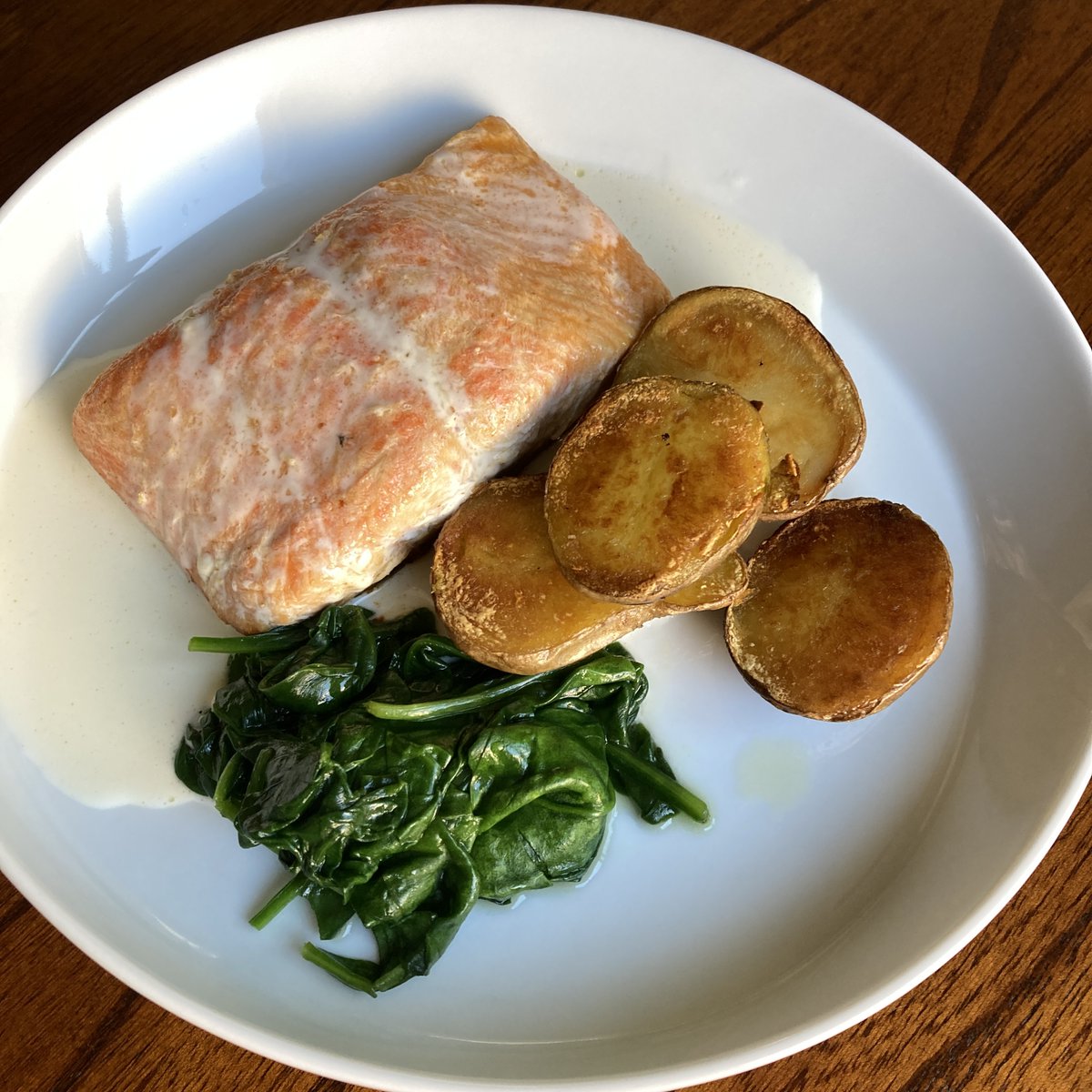 Anyone stock up on salmon when it's in season to last until next season so you can make new dishes like this <a href="/foodandwine/">Food & Wine</a> Salmon with New Potatoes, Spinach, and Cider Cream #foodblog #foodblogger #cookwithzee #homecooking - cookwithzee.blogspot.com/2025/06/salmon…