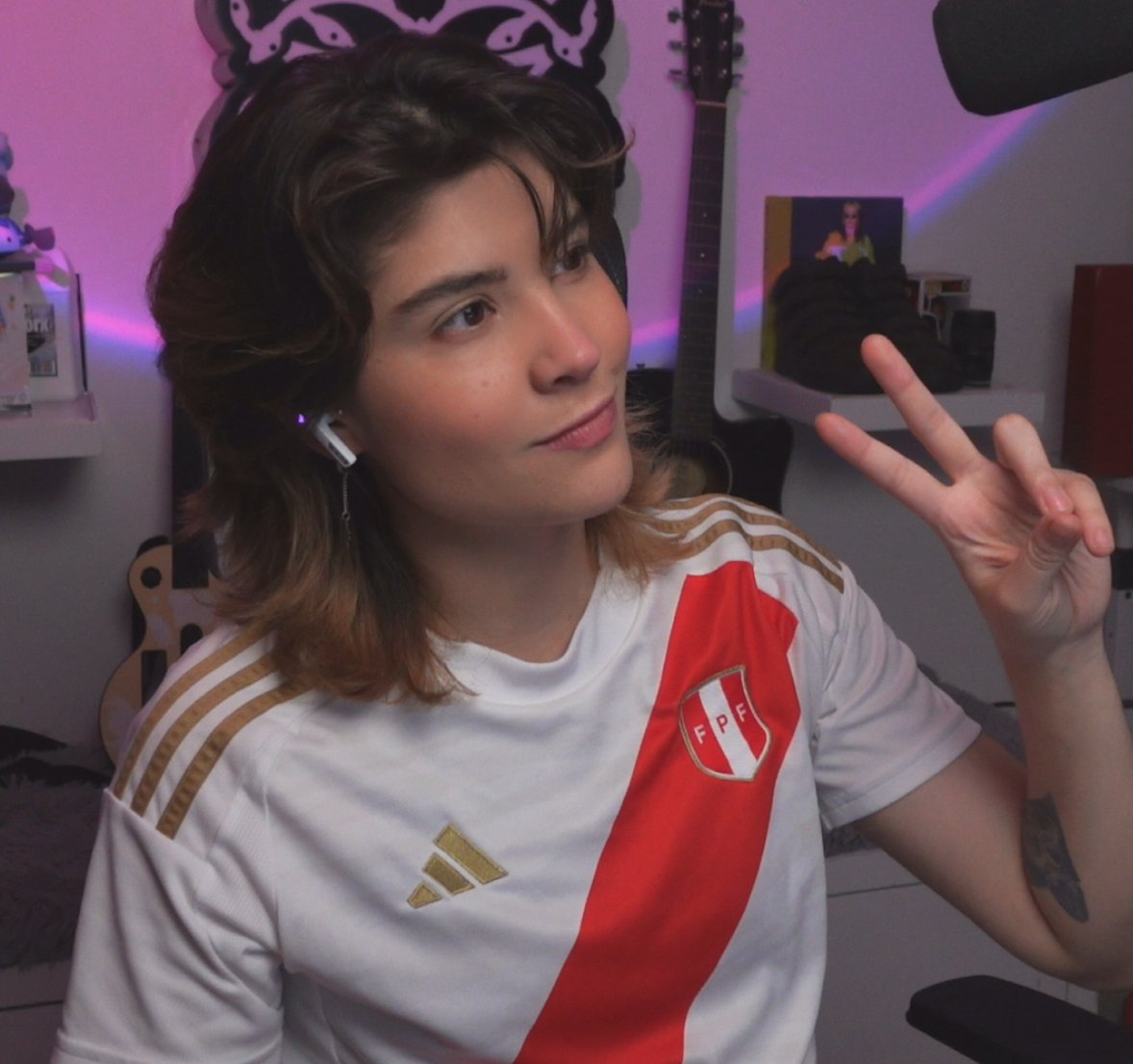 regresé asdfvdgg
kick: laugamer