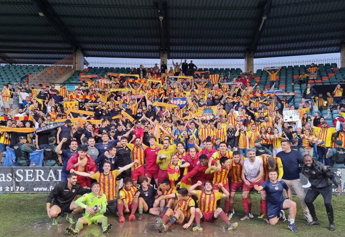 Un dia com avui UESA (@otduesa) on Twitter photo Un dia com avui, fa 2 anys (2023), el Sant Andreu va pujar a Segona Federació després de guanyar de visitant 1 a 2 contra el #SalamancaUDS per la tornada de la final dels play-offs d'ascens.
⚽️ Genís i Momoh
📸 <a href="/mrsjag79/">💜Judit Andreu⁷ ⁶¹³ 💜⟭⟬ ⟬⟭</a> Un dia com avui, fa 2 anys (2023), el Sant Andreu va pujar a Segona Federació després de guanyar de visitant 1 a 2 contra el #SalamancaUDS per la tornada de la final dels play-offs d'ascens.
⚽️ Genís i Momoh
📸 <a href="/mrsjag79/">💜Judit Andreu⁷ ⁶¹³ 💜⟭⟬ ⟬⟭</a>