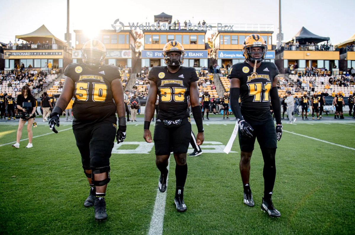Aaron Kearse (@aaron_kearse26) on Twitter photo BLESSED to have EARNED another offer from Kennesaw State University🦉🟡 #AGTG✝️
<a href="/William06625962/">William Rogers</a> <a href="/CoachDeMeio1/">Darren DeMeio</a> <a href="/SC_PANTHER_FB/">SUMTER COUNTY HS FOOTBALL</a> <a href="/CoachMack_KSU/">CoachMack_KSU</a> <a href="/CoachParuta/">Coach 🅿️</a> <a href="/coach_dwise/">Coach D Wise</a> BLESSED to have EARNED another offer from Kennesaw State University🦉🟡 #AGTG✝️
<a href="/William06625962/">William Rogers</a> <a href="/CoachDeMeio1/">Darren DeMeio</a> <a href="/SC_PANTHER_FB/">SUMTER COUNTY HS FOOTBALL</a> <a href="/CoachMack_KSU/">CoachMack_KSU</a> <a href="/CoachParuta/">Coach 🅿️</a> <a href="/coach_dwise/">Coach D Wise</a>