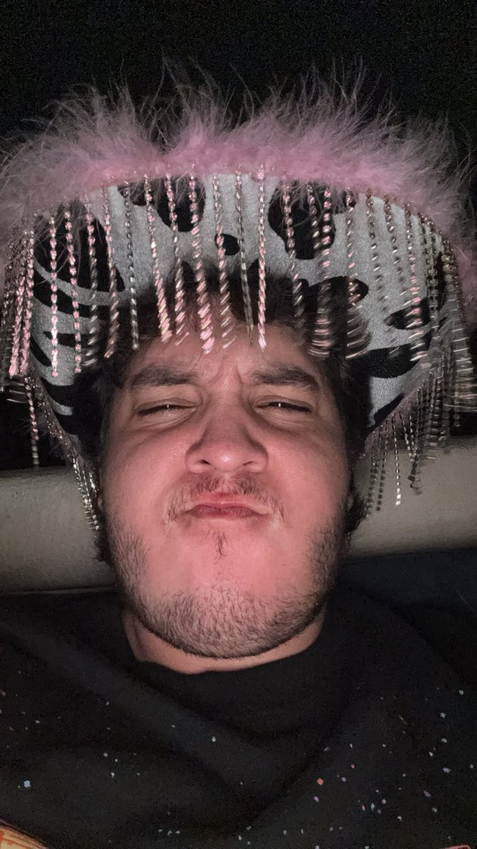junior55342471's tweet photo. Happy 22nd to me 🤪🤪 https://t.co/iH5DUhi5cv