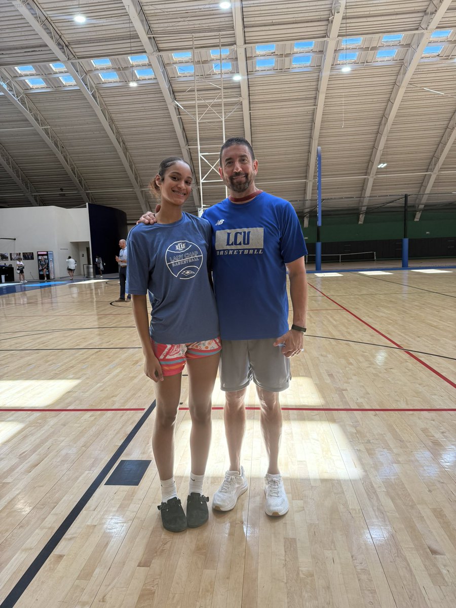 TaleesaHope's tweet image. Had a great time at LCU these past two days! Being part of both guard and post sessions gave me the chance to take in the full experience. Learned a lot and left motivated! 🏀
Thank you Coach Gomez and the @LCUWomensBball staff.