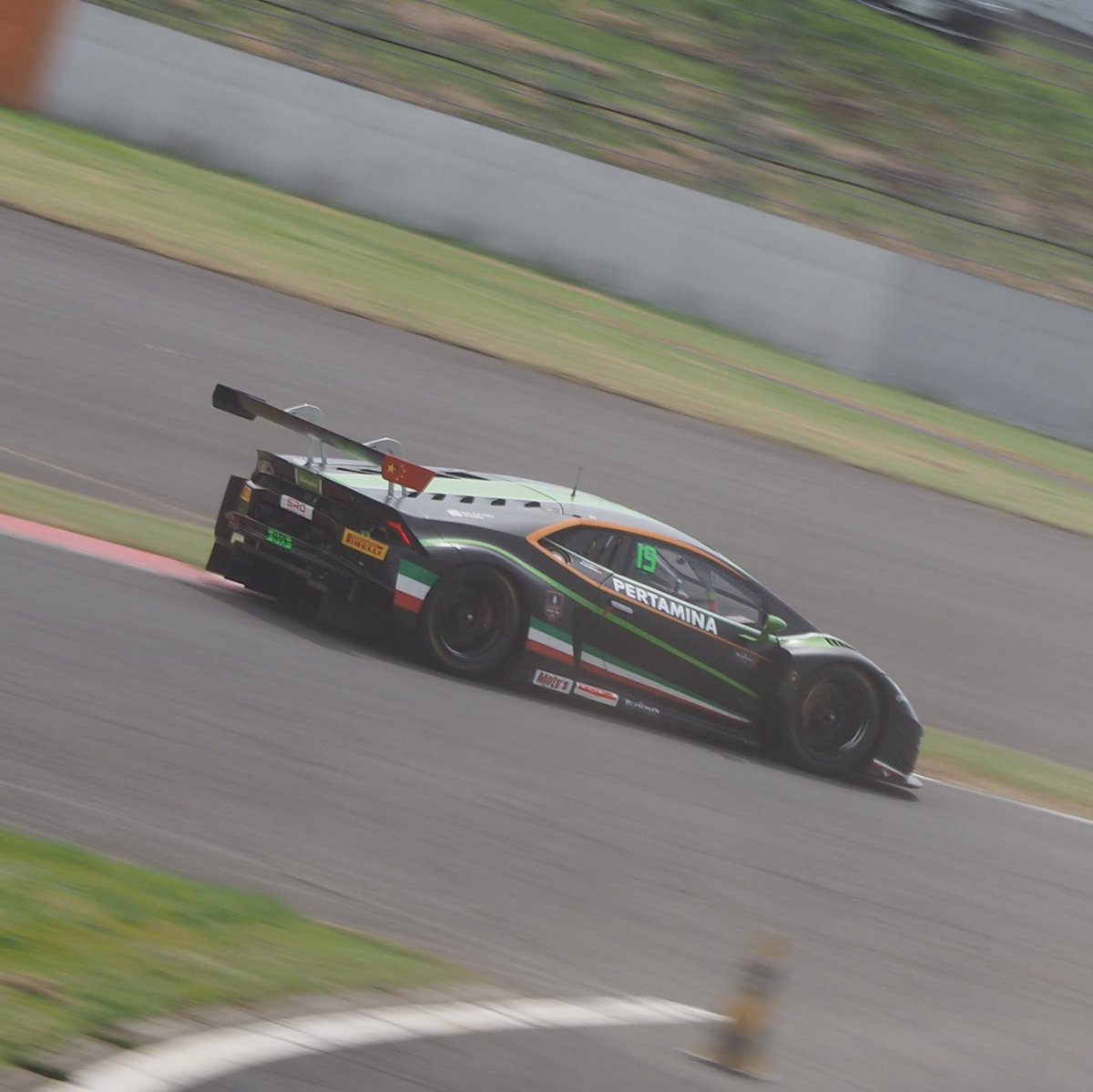 2018 Blancpain GT Series Asia 
Round 4 Fuji Speedway  

GT3S Class
#19 FFF Racing Team by ACM
Lamborghini Huracan GT3
Dennis Lind
Martin Kodric

#BlancpainGTSeriesAsia 
#FFFRacingTeambyACM 
#DennisLind 
#MartinKodric