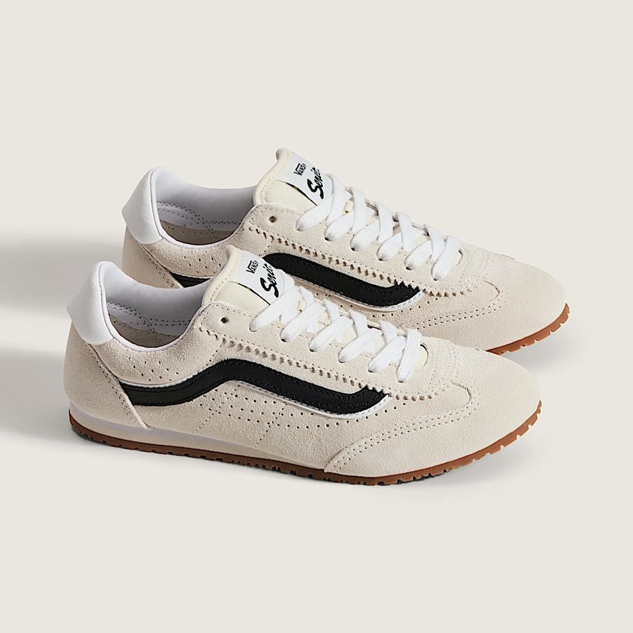 FootASpellOnU's tweet photo. Who’s gonna buy me these? Vans Super Lowpro Shoe in Marshmallow White 😍
#vansshoes #vans #vanslover #vansforlife #vanslovers #vansaddict #vanshead #sneakerlover #sneakeraddict #ilovevans #vansstyle #superlowprovans #suedevans #vanssuperlowpro #sneakercommunity https://t.co/9WodKLHFTQ