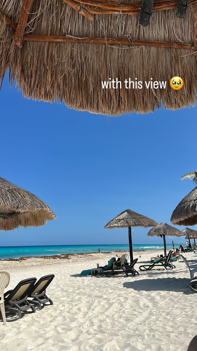 SoDaisyyy's tweet image. It’s that time of year ☀️👙