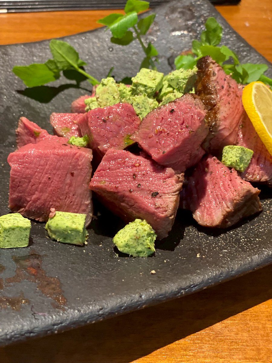 hotel_actel's tweet photo. おはようございます☀
今日はまたもや美味しい創作居酒屋さん『架昇』のご紹介です💁‍♀️
季節に応じた旬の食材を大将が美味しく調理して提供してくれます🤗　メニューも豊富でいつも食べ過ぎます🐷笑
接待やデートなどにも最適な空間です✨
#錦三グルメ 
#架昇 
#錦三丁目 
#美味しい居酒屋 https://t.co/Z5QpK6OlYF
