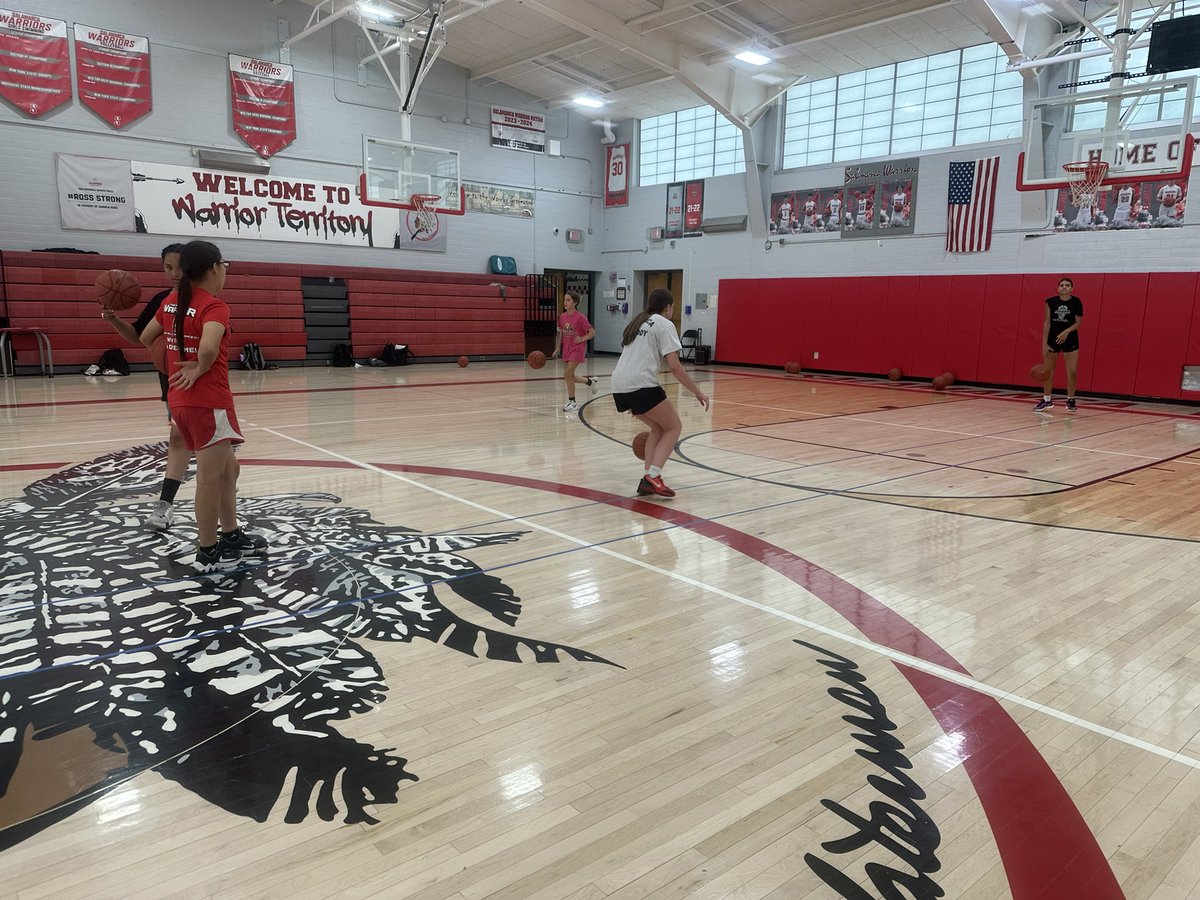 Back in the lab today for summer hoops. Today marks the unofficial start of the 25-26 season. 📈

GO WARRIORS 🏀