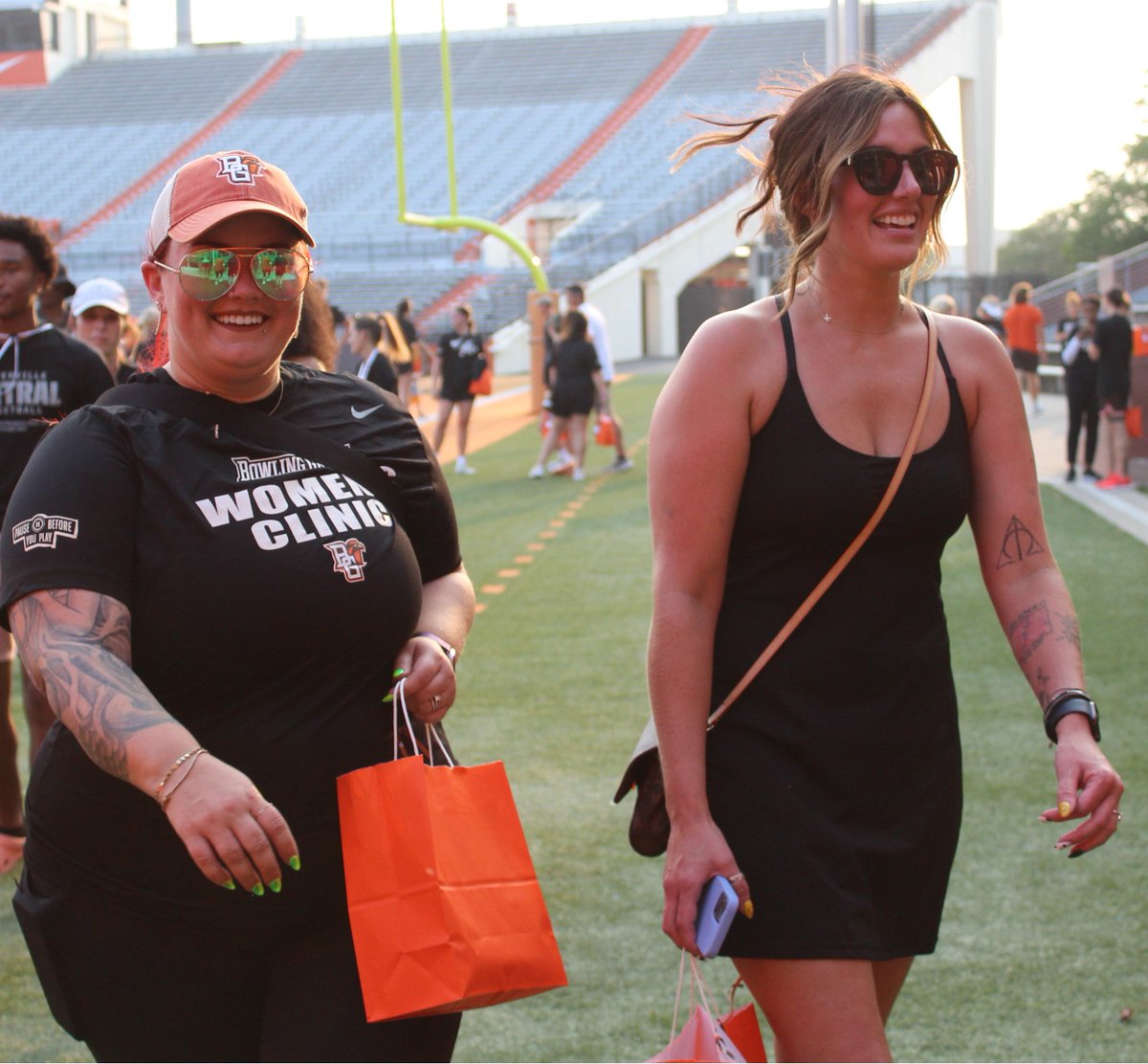 BGSU Football (@bg_football) on Twitter photo Just 3 days until the Women's Clinic! Register now: tinyurl.com/2aq43rj6
Canโt attend? Support BGSU Football Nutrition by donating or bidding on auction items like signed <a href="/EddieGeorge2727/">Eddie George</a> memorabilia, as well as spa, date and spirit packages: bit.ly/FALCONFB Just 3 days until the Women's Clinic! Register now: tinyurl.com/2aq43rj6
Canโt attend? Support BGSU Football Nutrition by donating or bidding on auction items like signed <a href="/EddieGeorge2727/">Eddie George</a> memorabilia, as well as spa, date and spirit packages: bit.ly/FALCONFB