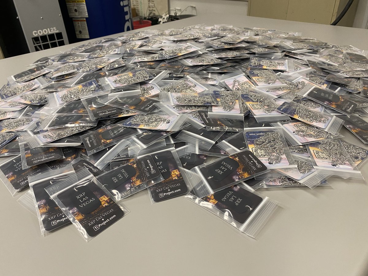 tboone_8's tweet image. 🚨🔔‼️ ANNOUNCEMENT! ‼️🔔🚨

Do NOT throw away your XRPLV dog tag from this year’s conference! That black sticker on the back is an NFC CHIP!! 🤯 Tap your phone on it and see what happens 👀 This experience will evolve leading all the way up to XRPLV26. More updates to come 😎