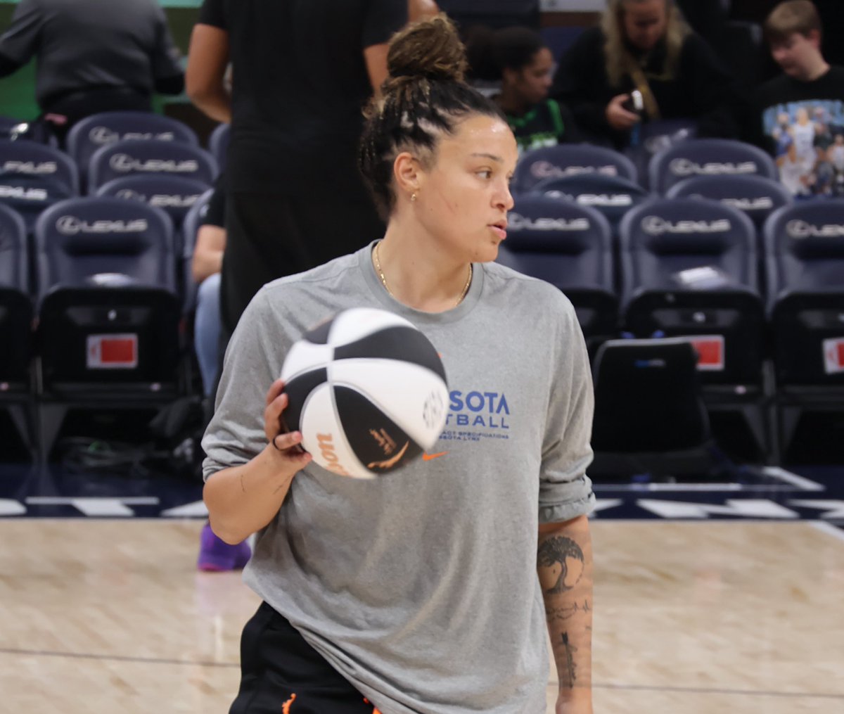 Pregame Vibes in Target Center as the Lynx are going for 8-0
