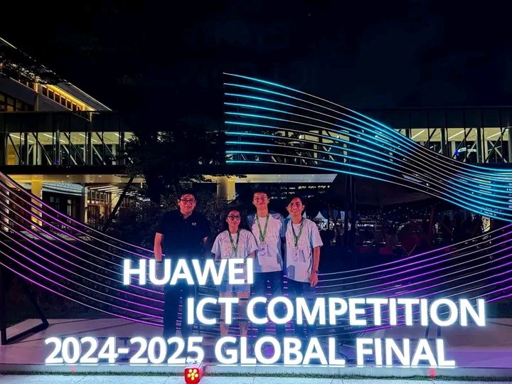 Anáhuac Oaxaca TOP 3 Mundial por segundo año consecutivo en la Huawei ICT Competition 2024–2025

Estudiantes de la Anáhuac Oaxaca obtuvieron el tercer lugar mundial en la Huawei ICT Competition en China, reafirmando su liderazgo en redes y su compromiso con lo educativo.
