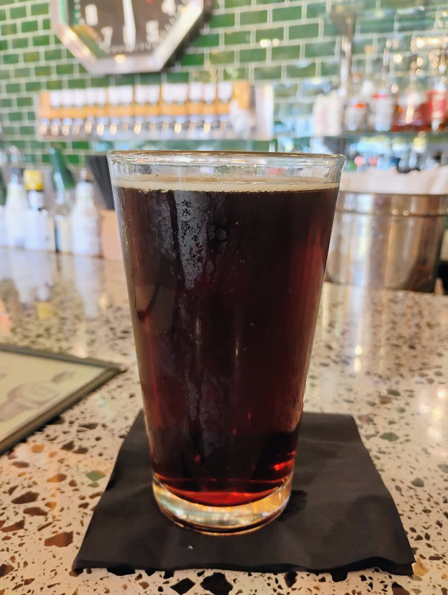 BeerSnobSean's tweet photo. Visited Lost Forty's "satellite" experimental taproom #CampTaco in Little Rock, Arkansas. Bartender was super sample happy and I ain't turning that down when I'm walking back to my accommodations. Good conversation with random strangers, better than the beer 😐. #arbeer #beer https://t.co/0isREF62zj