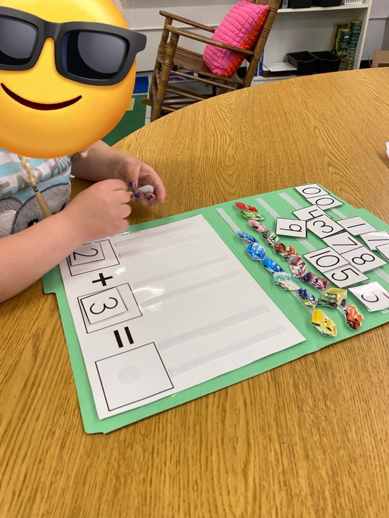 teachmrshold's tweet image. Hi there! I’m Lizzy!
My little rockstars are in Kindergarten, 1st, or 2nd grade! I am a Special Education teacher! We work on reading, math, and functional skills! I have students who are with me all day, and I have others who receive support services
🍎🎸
amazon.com/hz/wishlist/ls…