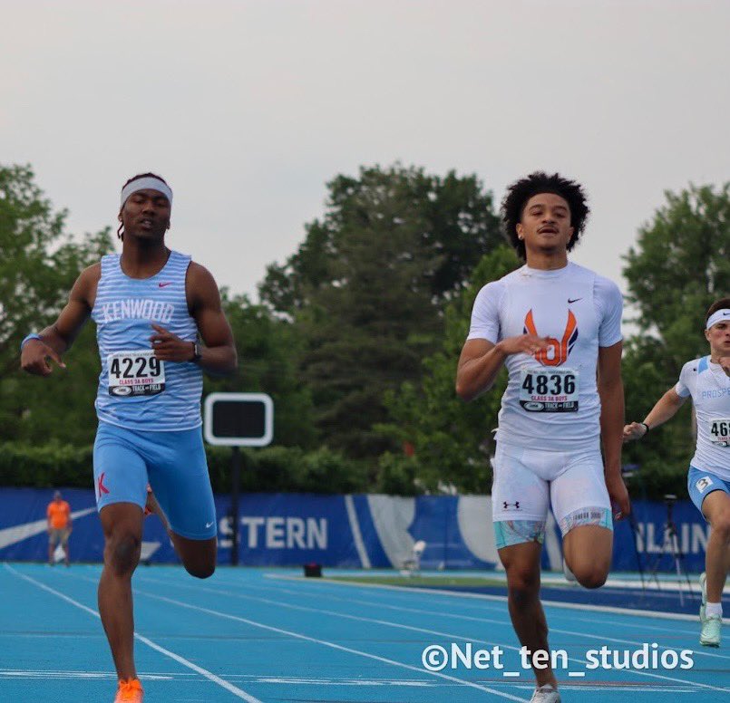 DontrellYoung9's tweet image. Finished off my Sophomore year of High school track very strong placing at State in all 3 of my events. I placed 2nd in the 200m running a 21.22, 4th in the 100m with a 10.57 and taking 8th in the 400m. Also this season I broke 7 records with in a month.( 4 meet records and 3…